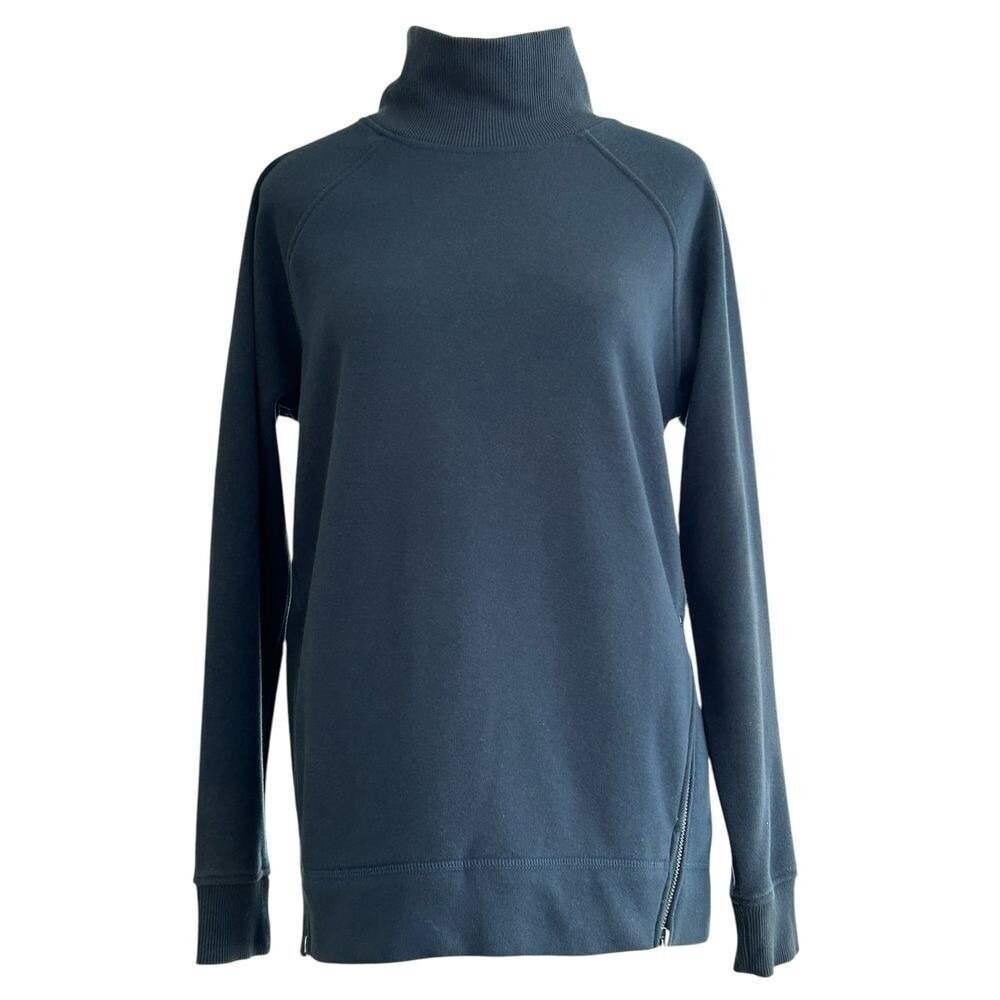 Athleta Turtleneck Sweatshirt with Side Zip Detail Cozy Athletic Pullover XS